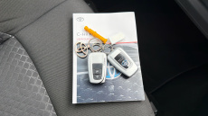 Toyota C-HR 1.8 Hybrid Icon 5dr CVT Hybrid Hatchback